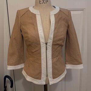 WHITE HOUSE BLACK MARKET CROPPED PERFORATED TU-TONE TAN/WHITE LEATHER JACKET